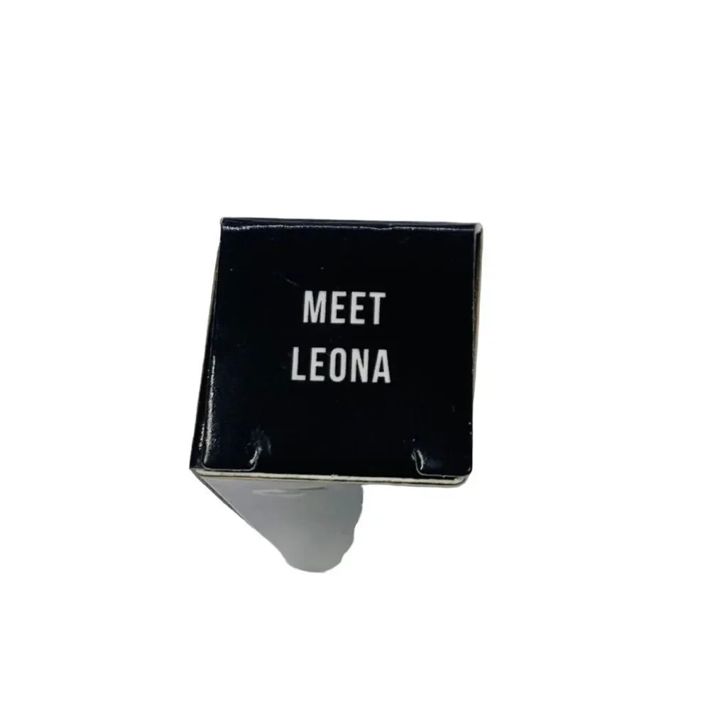 Josephine Eye Dazzle Liquid Eyeshadow Meet Leona